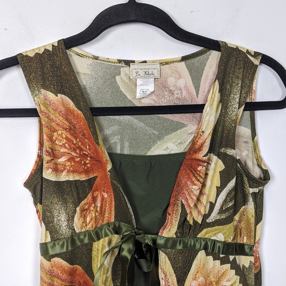 La Kohaki Floral and Shimmer Top - Picture 3 of 5